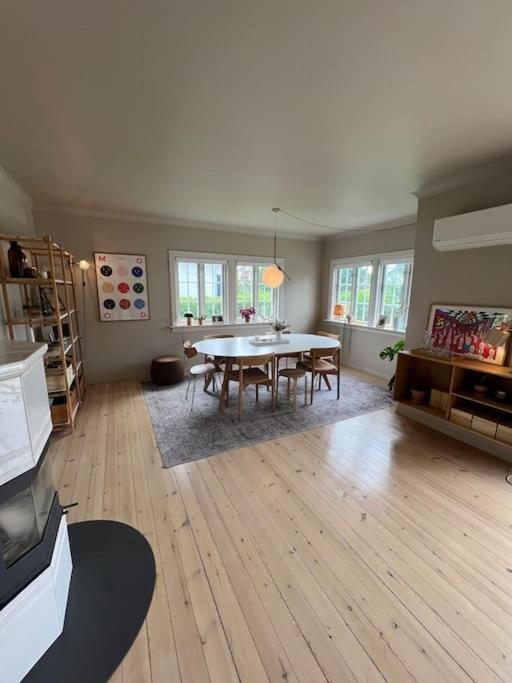 3 Bedroom Full House - Close To Ons & City Centrum Stavanger Bagian luar foto
