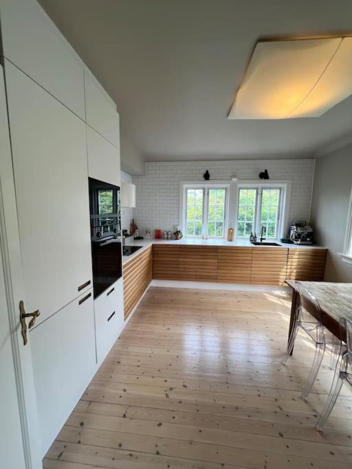 3 Bedroom Full House - Close To Ons & City Centrum Stavanger Bagian luar foto