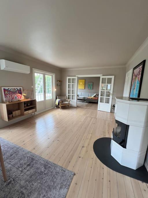3 Bedroom Full House - Close To Ons & City Centrum Stavanger Bagian luar foto